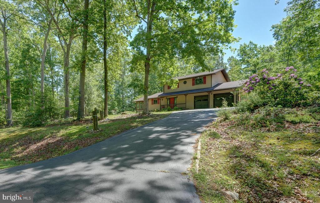 120 LAKEWOOD CIRCLE, MINERAL, Virginia 23117, 3 Bedrooms Bedrooms, ,2 BathroomsBathrooms,Residential,120 LAKEWOOD CIRCLE,VALA2007784 MLS # VALA2007784
