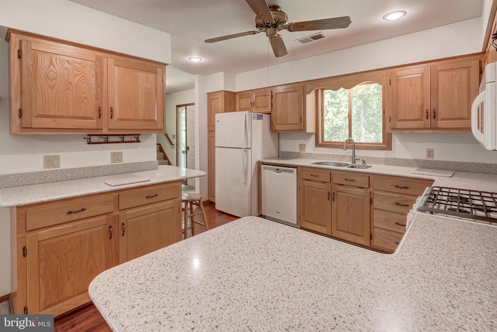 120 LAKEWOOD CIRCLE, MINERAL, Virginia 23117, 3 Bedrooms Bedrooms, ,2 BathroomsBathrooms,Residential,120 LAKEWOOD CIRCLE,VALA2007784 MLS # VALA2007784