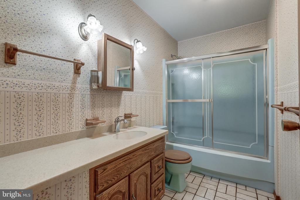 120 LAKEWOOD CIRCLE, MINERAL, Virginia 23117, 3 Bedrooms Bedrooms, ,2 BathroomsBathrooms,Residential,120 LAKEWOOD CIRCLE,VALA2007784 MLS # VALA2007784
