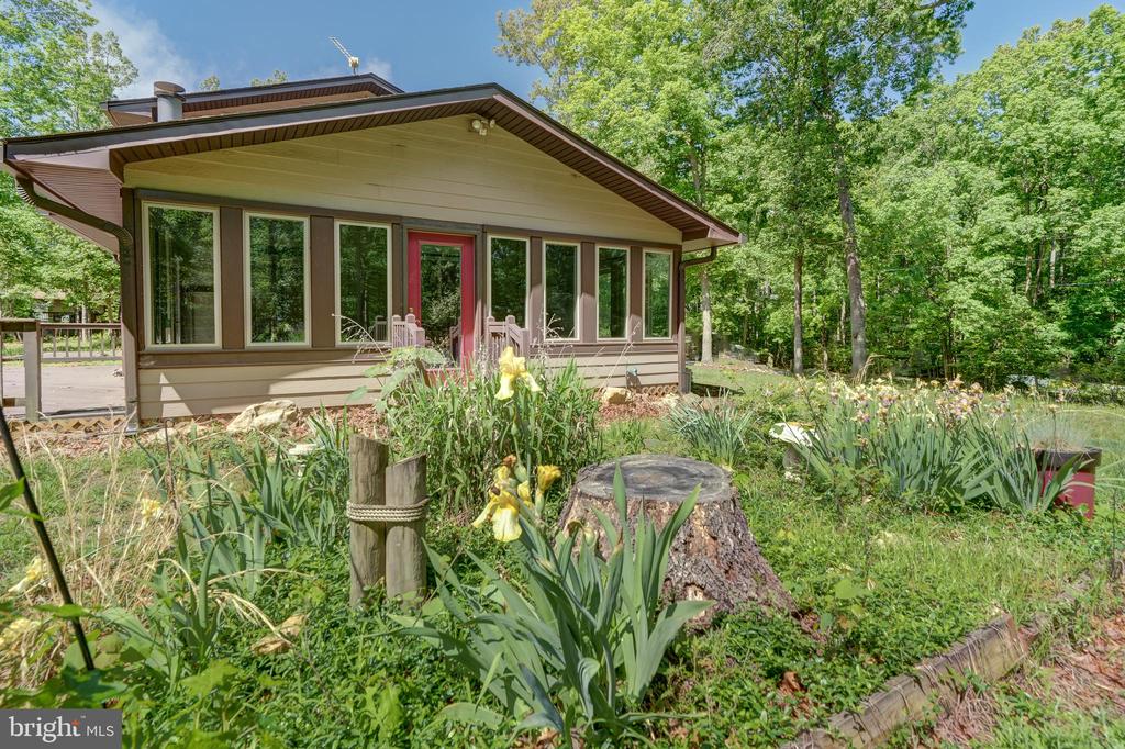 120 LAKEWOOD CIRCLE, MINERAL, Virginia 23117, 3 Bedrooms Bedrooms, ,2 BathroomsBathrooms,Residential,120 LAKEWOOD CIRCLE,VALA2007784 MLS # VALA2007784
