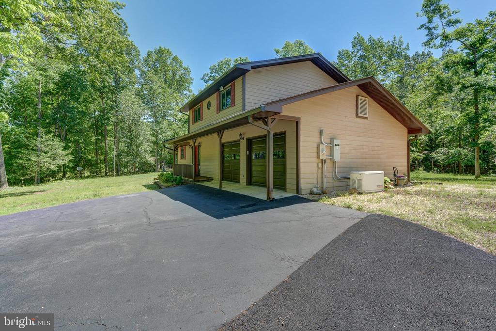 120 LAKEWOOD CIRCLE, MINERAL, Virginia 23117, 3 Bedrooms Bedrooms, ,2 BathroomsBathrooms,Residential,120 LAKEWOOD CIRCLE,VALA2007784 MLS # VALA2007784