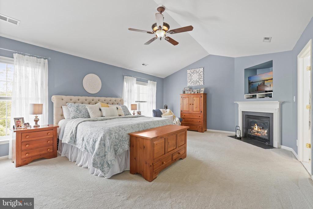 2609 MELISSA CT, FREDERICKSBURG, Virginia 22408, 5 Bedrooms Bedrooms, ,4 BathroomsBathrooms,Residential,2609 MELISSA CT,VASP2032876 MLS # VASP2032876