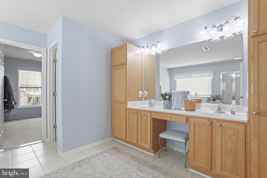 2609 MELISSA CT, FREDERICKSBURG, Virginia 22408, 5 Bedrooms Bedrooms, ,4 BathroomsBathrooms,Residential,2609 MELISSA CT,VASP2032876 MLS # VASP2032876