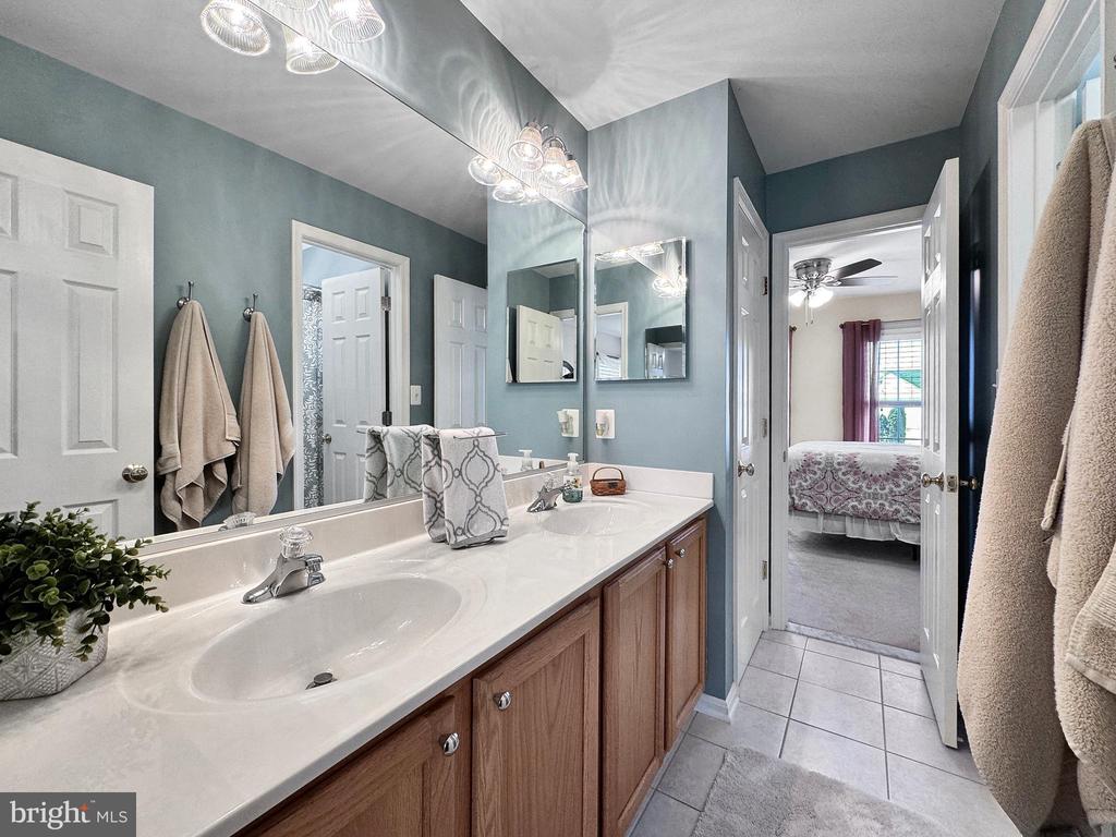2609 MELISSA CT, FREDERICKSBURG, Virginia 22408, 5 Bedrooms Bedrooms, ,4 BathroomsBathrooms,Residential,2609 MELISSA CT,VASP2032876 MLS # VASP2032876