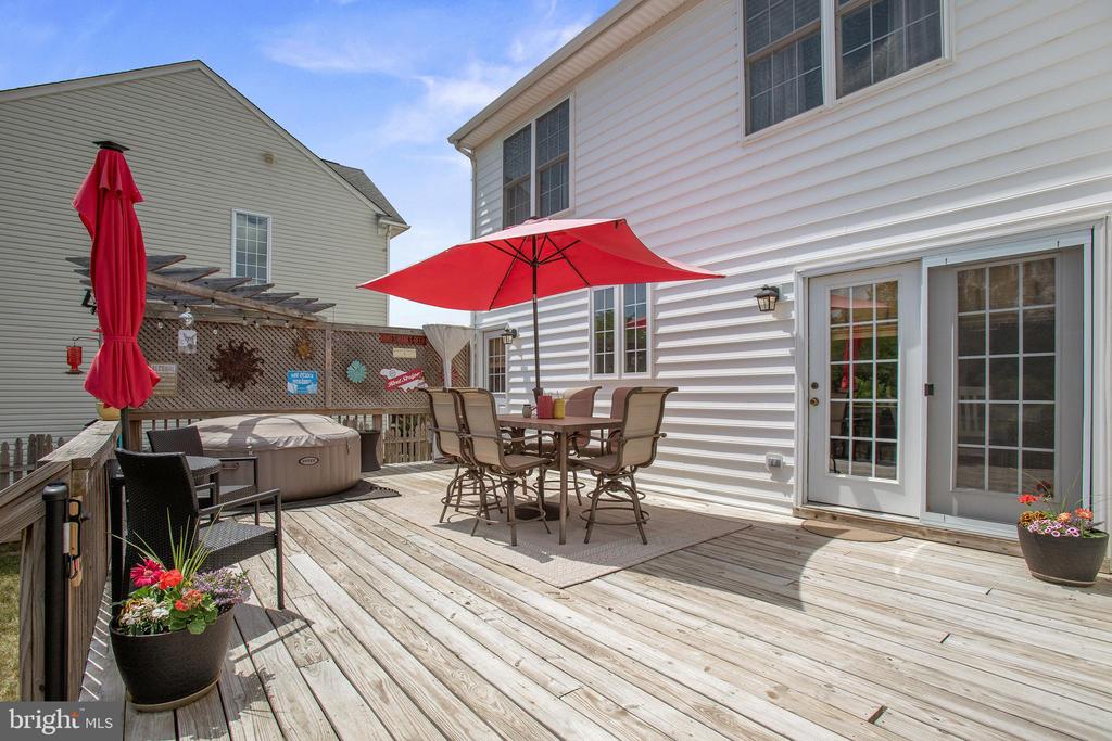 2609 MELISSA CT, FREDERICKSBURG, Virginia 22408, 5 Bedrooms Bedrooms, ,4 BathroomsBathrooms,Residential,2609 MELISSA CT,VASP2032876 MLS # VASP2032876