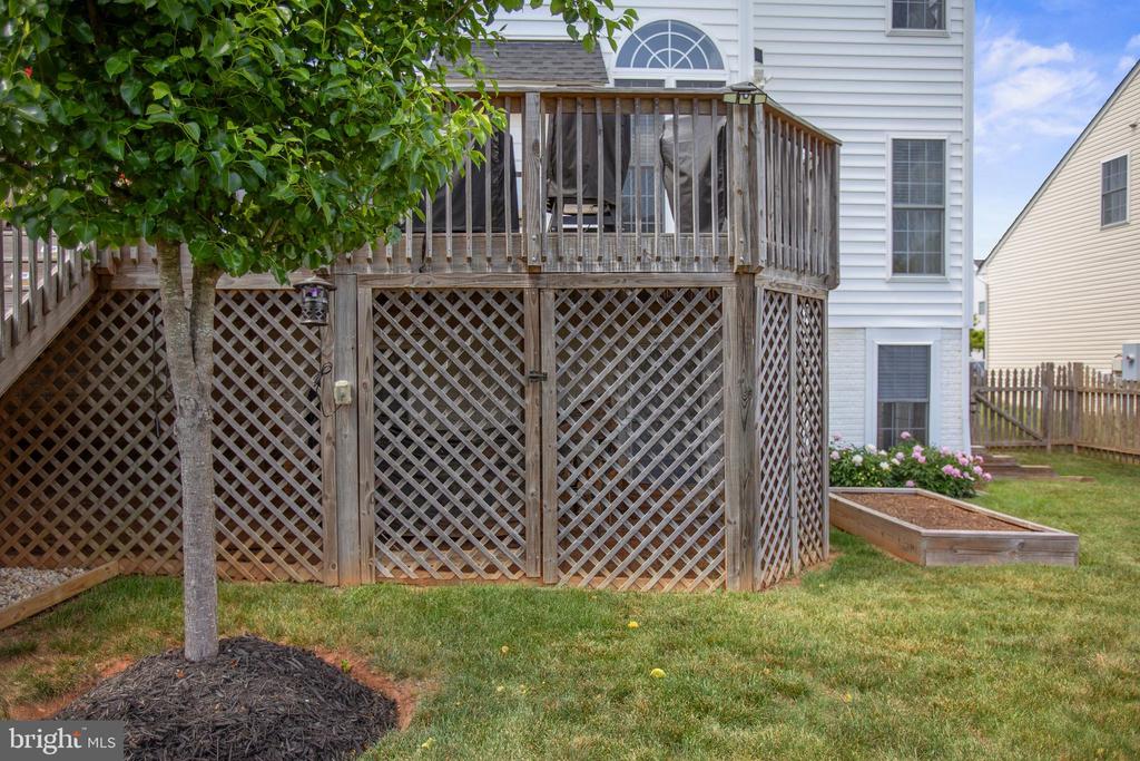 2609 MELISSA CT, FREDERICKSBURG, Virginia 22408, 5 Bedrooms Bedrooms, ,4 BathroomsBathrooms,Residential,2609 MELISSA CT,VASP2032876 MLS # VASP2032876