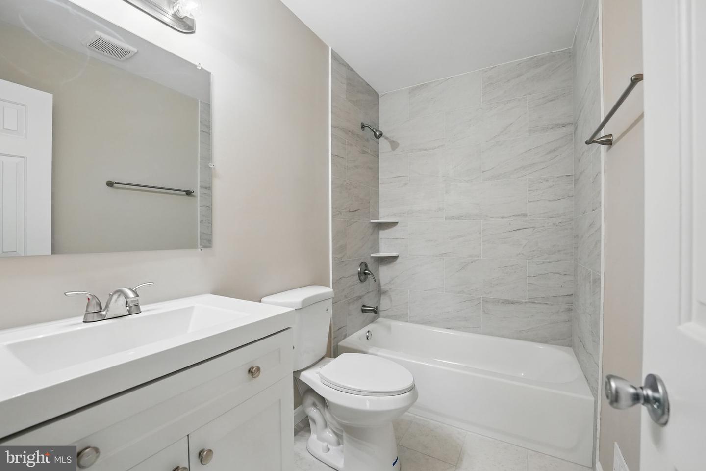 17891 LOUNSBERY DR, DUMFRIES, Virginia 22026, 3 Bedrooms Bedrooms, ,2 BathroomsBathrooms,Residential,For sale,17891 LOUNSBERY DR,VAPW2091960 MLS # VAPW2091960