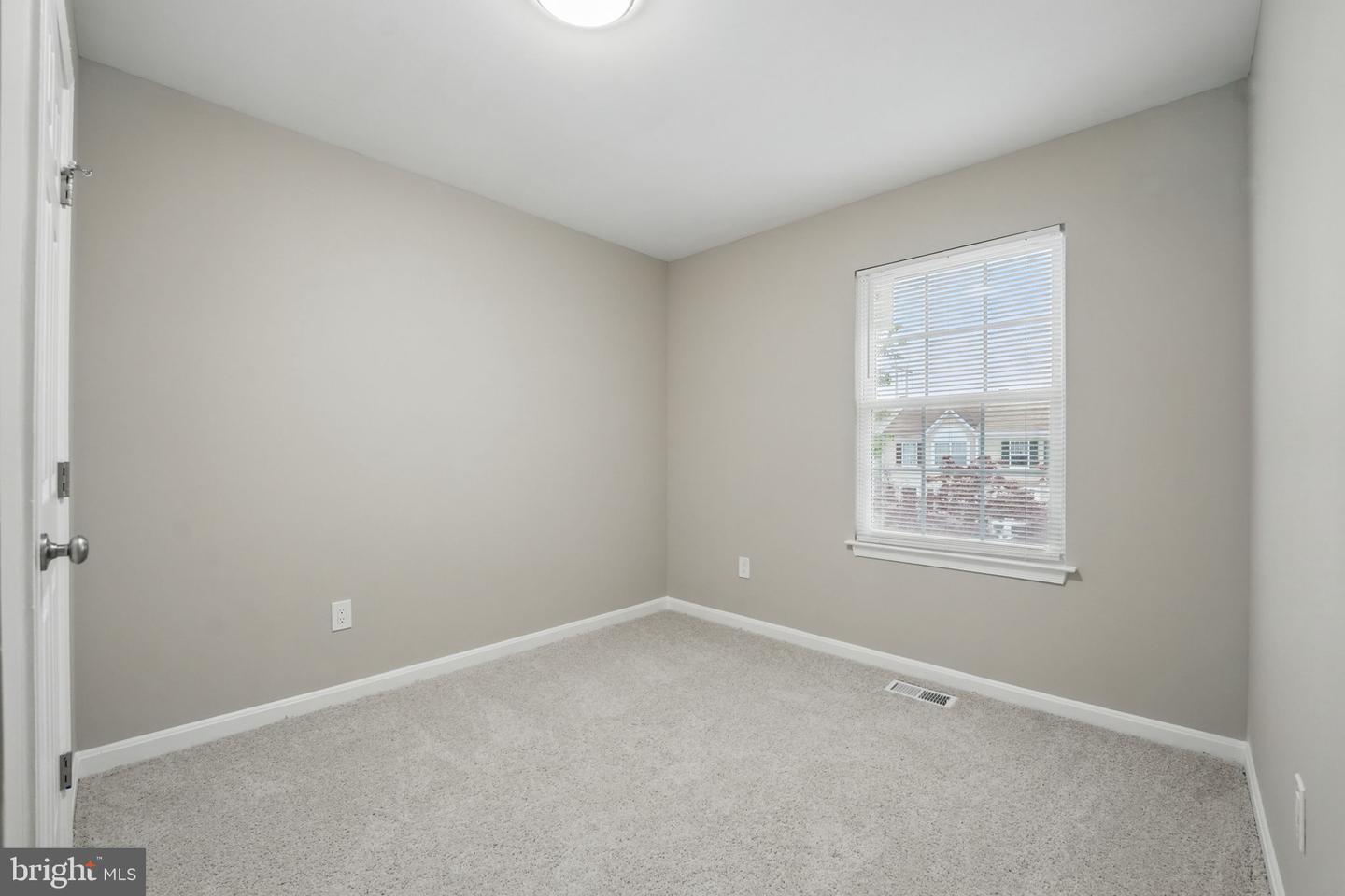 17891 LOUNSBERY DR, DUMFRIES, Virginia 22026, 3 Bedrooms Bedrooms, ,2 BathroomsBathrooms,Residential,For sale,17891 LOUNSBERY DR,VAPW2091960 MLS # VAPW2091960