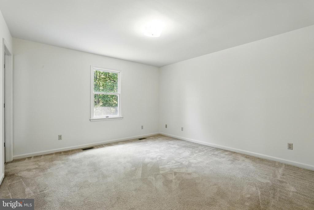 687 FITZPATRICK CT, FREDERICKSBURG, Virginia 22407, 3 Bedrooms Bedrooms, ,2 BathroomsBathrooms,Residential,687 FITZPATRICK CT,VASP2032694 MLS # VASP2032694