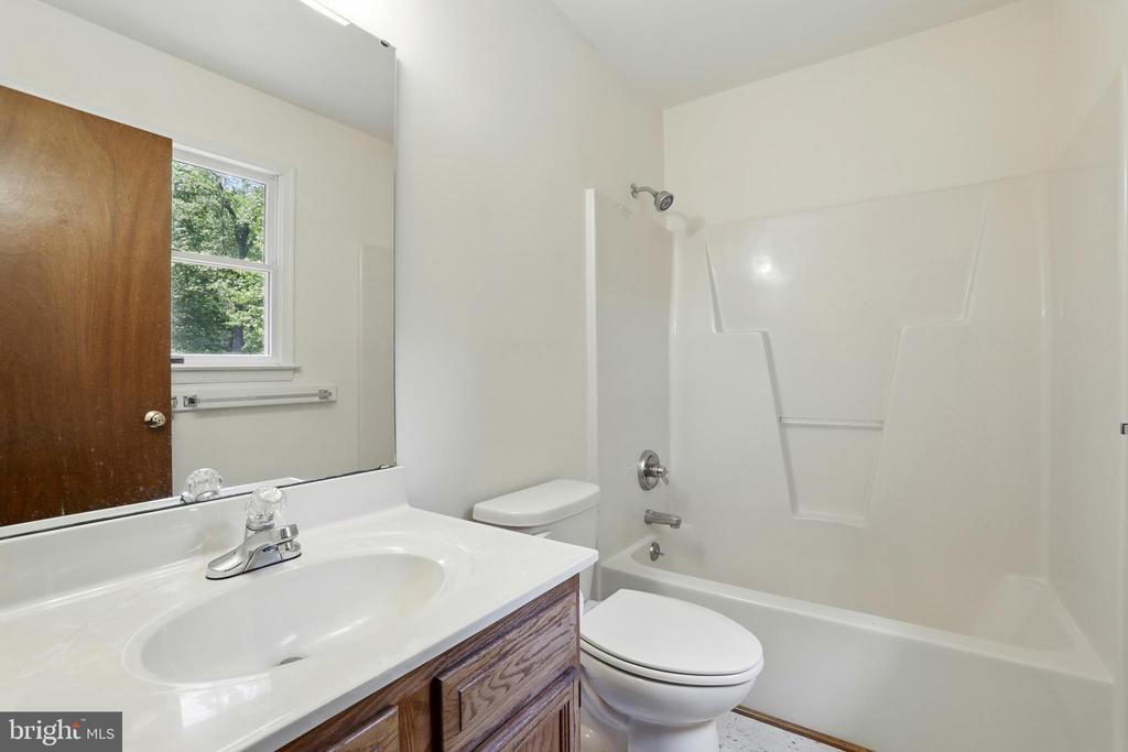 687 FITZPATRICK CT, FREDERICKSBURG, Virginia 22407, 3 Bedrooms Bedrooms, ,2 BathroomsBathrooms,Residential,687 FITZPATRICK CT,VASP2032694 MLS # VASP2032694
