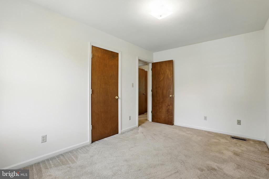 687 FITZPATRICK CT, FREDERICKSBURG, Virginia 22407, 3 Bedrooms Bedrooms, ,2 BathroomsBathrooms,Residential,687 FITZPATRICK CT,VASP2032694 MLS # VASP2032694