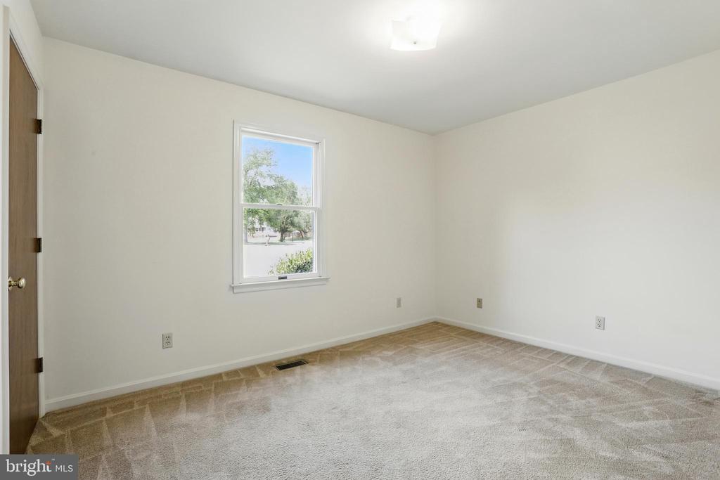 687 FITZPATRICK CT, FREDERICKSBURG, Virginia 22407, 3 Bedrooms Bedrooms, ,2 BathroomsBathrooms,Residential,687 FITZPATRICK CT,VASP2032694 MLS # VASP2032694