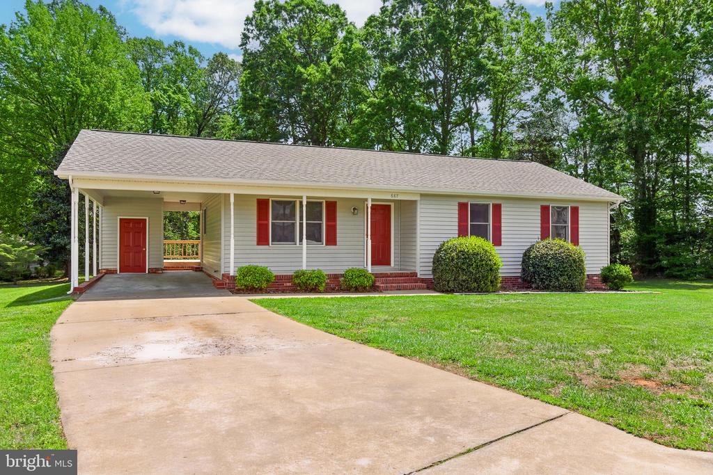 687 FITZPATRICK CT, FREDERICKSBURG, Virginia 22407, 3 Bedrooms Bedrooms, ,2 BathroomsBathrooms,Residential,687 FITZPATRICK CT,VASP2032694 MLS # VASP2032694