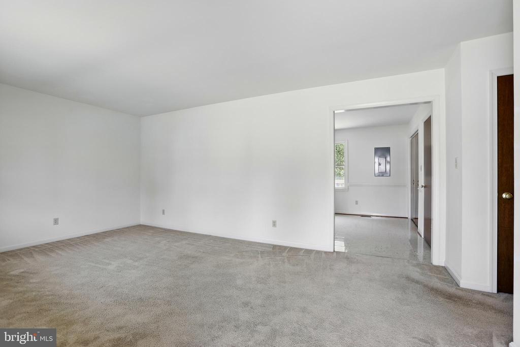 687 FITZPATRICK CT, FREDERICKSBURG, Virginia 22407, 3 Bedrooms Bedrooms, ,2 BathroomsBathrooms,Residential,687 FITZPATRICK CT,VASP2032694 MLS # VASP2032694