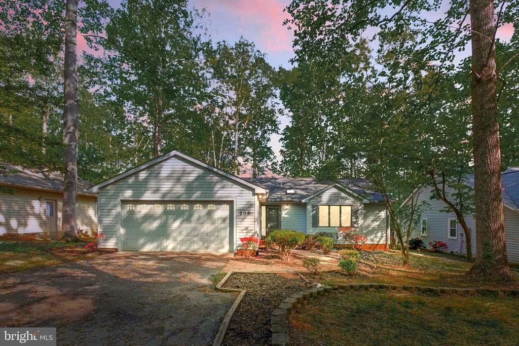 209 GREEN ST, LOCUST GROVE, Virginia 22508, 3 Bedrooms Bedrooms, ,2 BathroomsBathrooms,Residential,209 GREEN ST,VAOR2009548 MLS # VAOR2009548