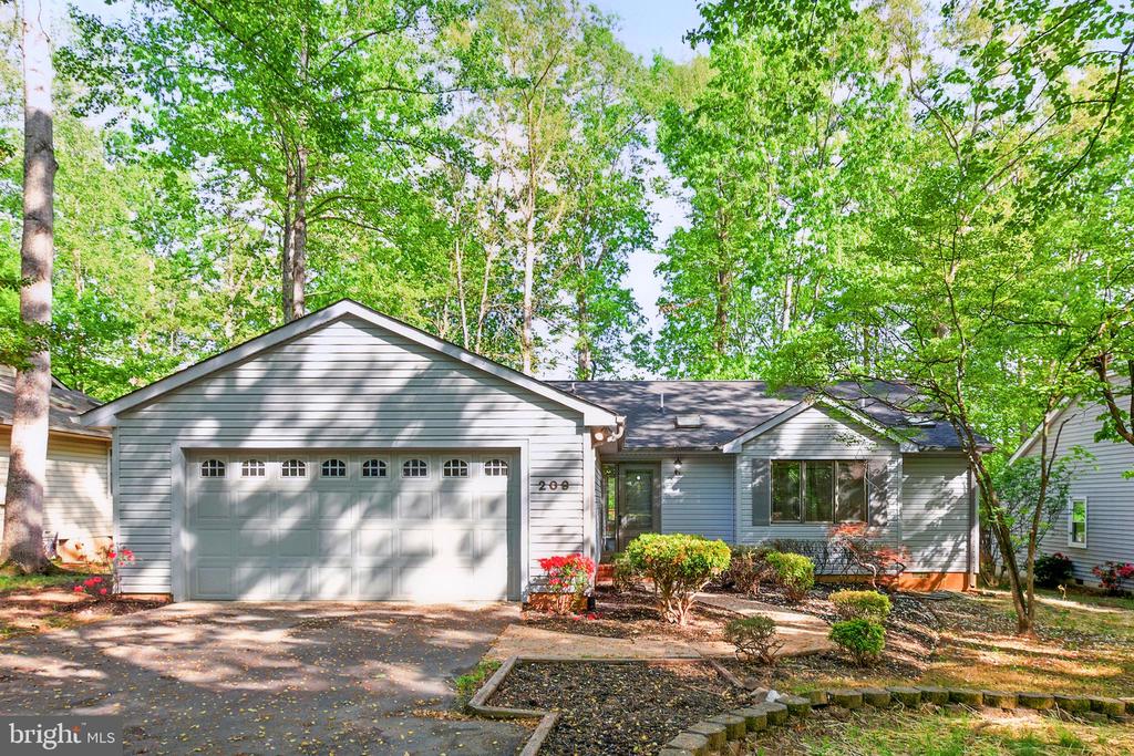 209 GREEN ST, LOCUST GROVE, Virginia 22508, 3 Bedrooms Bedrooms, ,2 BathroomsBathrooms,Residential,209 GREEN ST,VAOR2009548 MLS # VAOR2009548