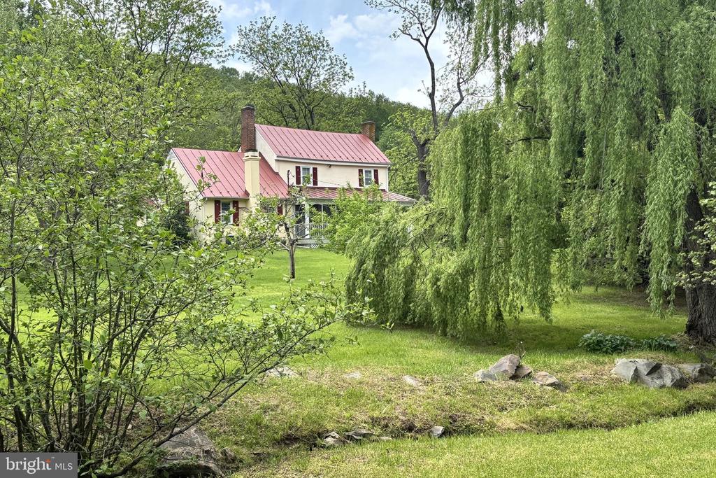 509 BEN VENUE RD, FLINT HILL, Virginia, 3 Bedrooms Bedrooms, ,2 BathroomsBathrooms,Residential,509 BEN VENUE RD,VARP2002066 MLS # VARP2002066