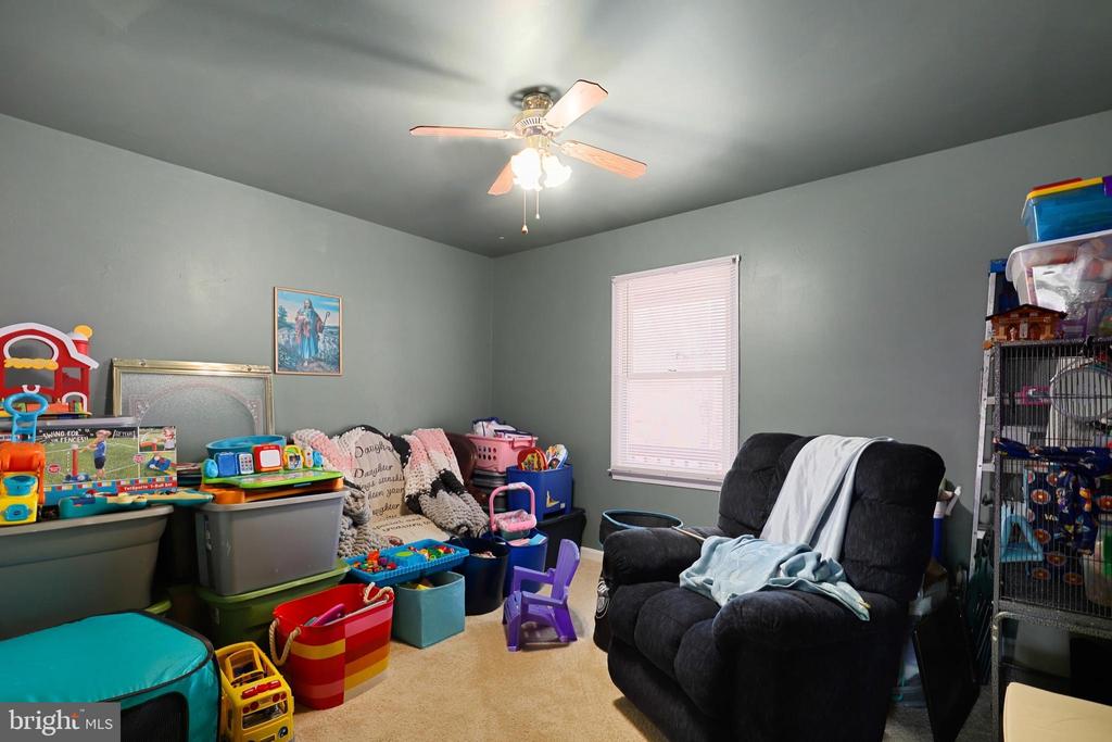 3702 LAKEVIEW PKWY, LOCUST GROVE, Virginia 22508, 3 Bedrooms Bedrooms, ,2 BathroomsBathrooms,Residential,3702 LAKEVIEW PKWY,VAOR2009630 MLS # VAOR2009630