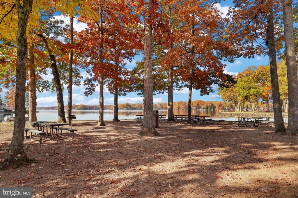 3702 LAKEVIEW PKWY, LOCUST GROVE, Virginia 22508, 3 Bedrooms Bedrooms, ,2 BathroomsBathrooms,Residential,3702 LAKEVIEW PKWY,VAOR2009630 MLS # VAOR2009630