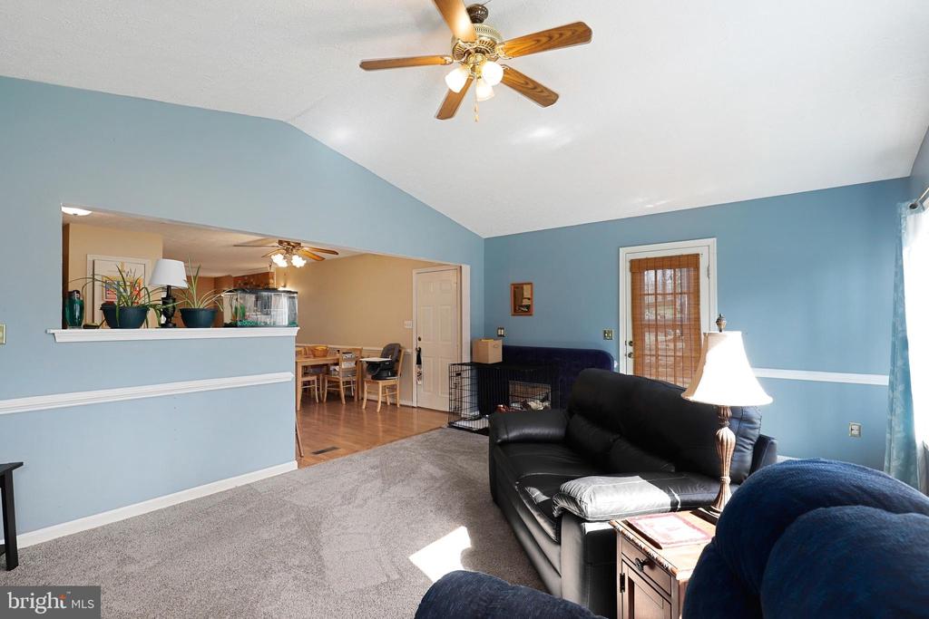 3702 LAKEVIEW PKWY, LOCUST GROVE, Virginia 22508, 3 Bedrooms Bedrooms, ,2 BathroomsBathrooms,Residential,3702 LAKEVIEW PKWY,VAOR2009630 MLS # VAOR2009630