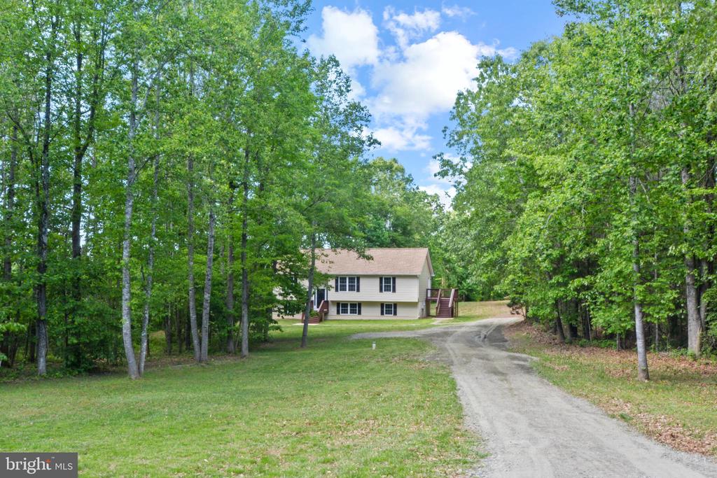 5590 JEFFERSONTON, JEFFERSONTON, Virginia 22724, 4 Bedrooms Bedrooms, ,3 BathroomsBathrooms,Residential,5590 JEFFERSONTON,VACU2010508 MLS # VACU2010508