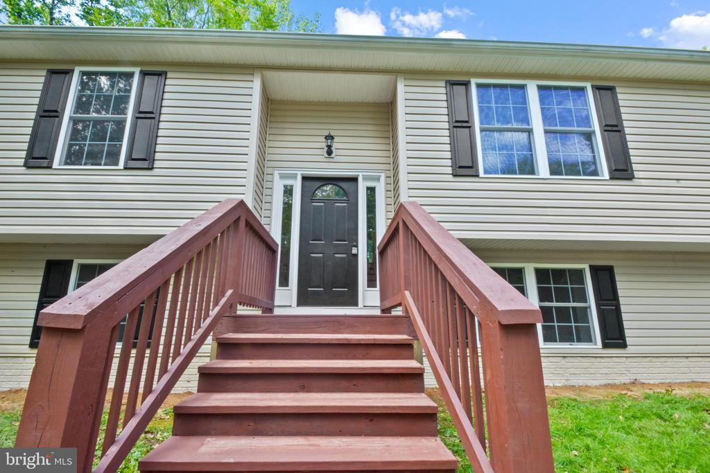 5590 JEFFERSONTON, JEFFERSONTON, Virginia 22724, 4 Bedrooms Bedrooms, ,3 BathroomsBathrooms,Residential,5590 JEFFERSONTON,VACU2010508 MLS # VACU2010508