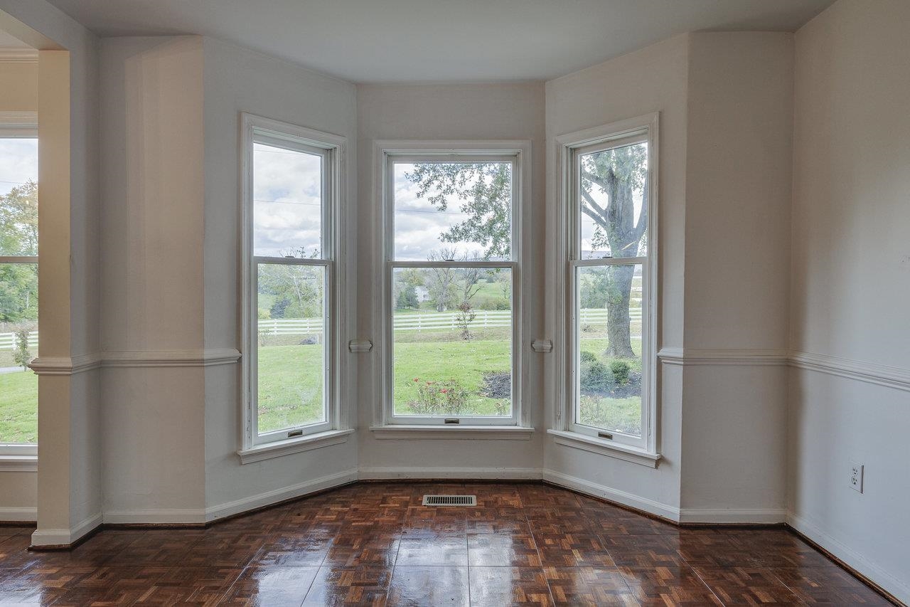 11193 INDIAN TRAIL RD, ROCKINGHAM, Virginia 22802, 6 Bedrooms Bedrooms, ,3 BathroomsBathrooms,Residential,11193 INDIAN TRAIL RD,662697 MLS # 662697