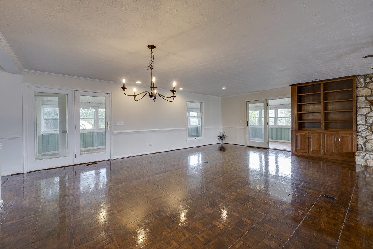 11193 INDIAN TRAIL RD, ROCKINGHAM, Virginia 22802, 6 Bedrooms Bedrooms, ,3 BathroomsBathrooms,Residential,11193 INDIAN TRAIL RD,662697 MLS # 662697