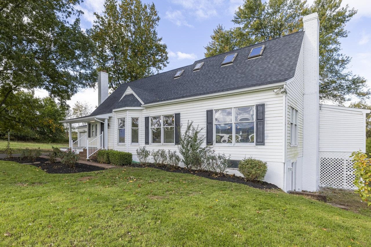 11193 INDIAN TRAIL RD, ROCKINGHAM, Virginia 22802, 6 Bedrooms Bedrooms, ,3 BathroomsBathrooms,Residential,11193 INDIAN TRAIL RD,662697 MLS # 662697
