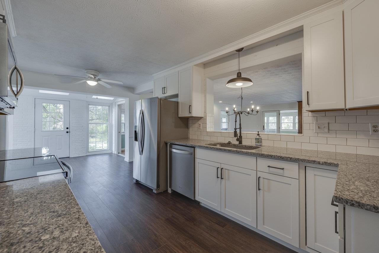 11193 INDIAN TRAIL RD, ROCKINGHAM, Virginia 22802, 6 Bedrooms Bedrooms, ,3 BathroomsBathrooms,Residential,11193 INDIAN TRAIL RD,662697 MLS # 662697