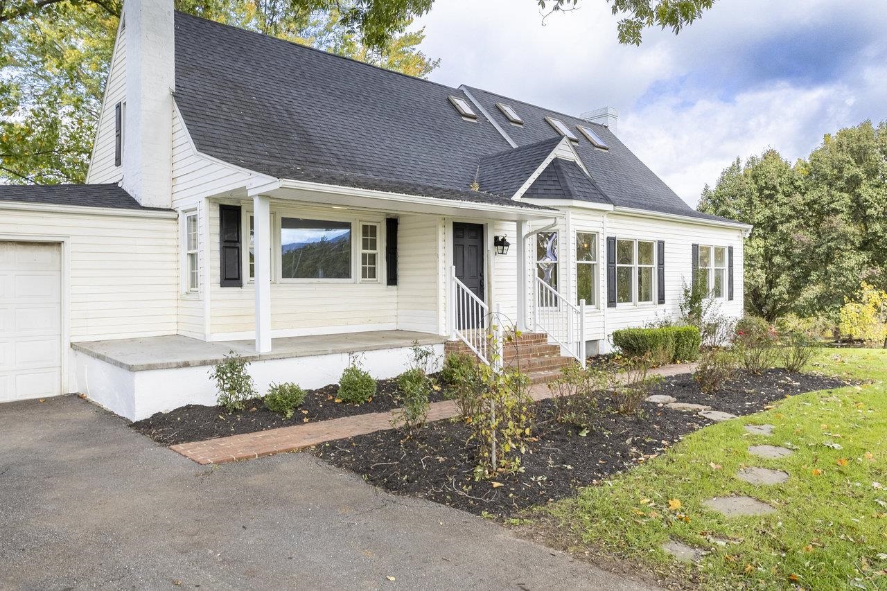 11193 INDIAN TRAIL RD, ROCKINGHAM, Virginia 22802, 6 Bedrooms Bedrooms, ,3 BathroomsBathrooms,Residential,11193 INDIAN TRAIL RD,662697 MLS # 662697