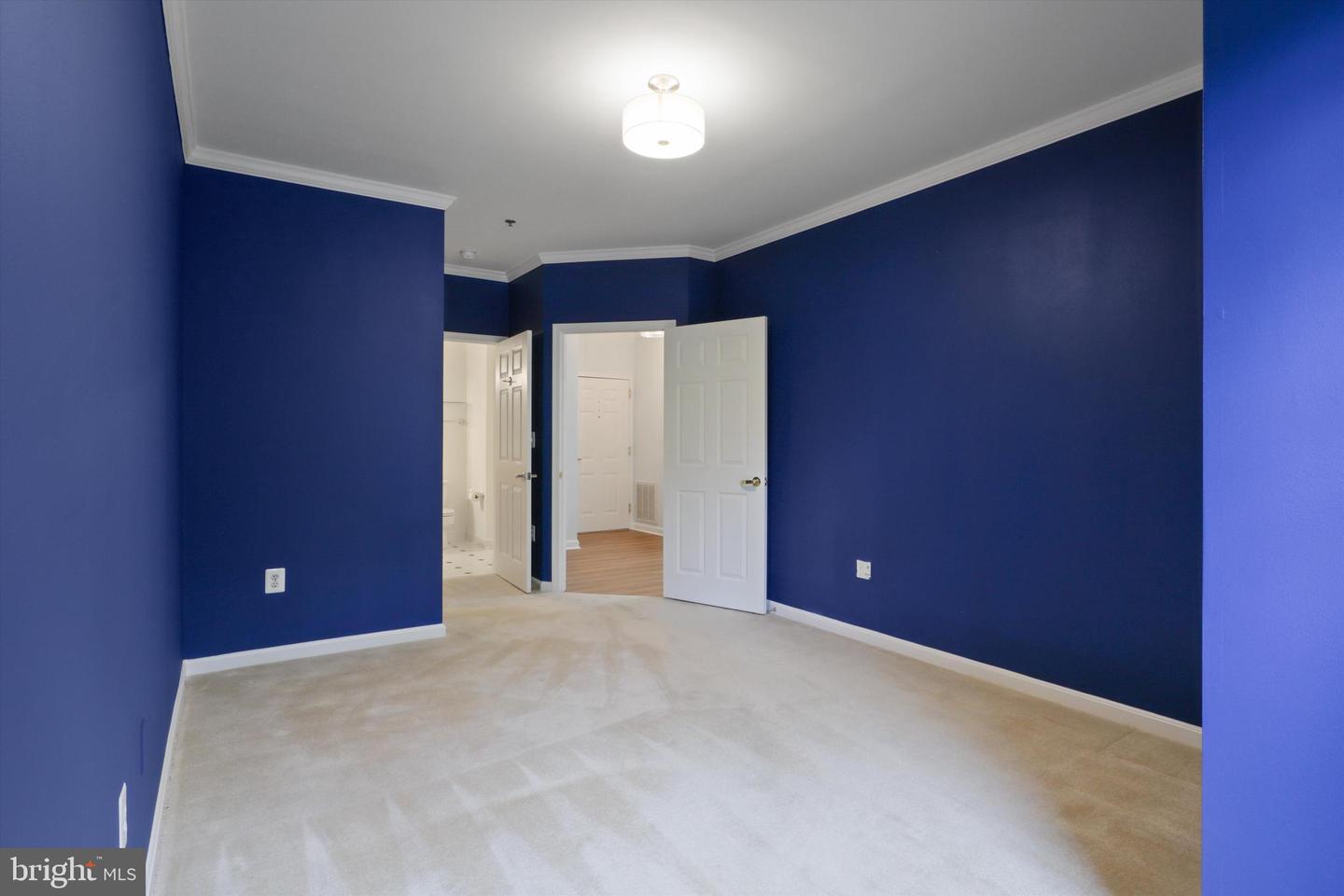 1860 STRATFORD PARK PL #202, RESTON, Virginia 20190, 2 Bedrooms Bedrooms, ,2 BathroomsBathrooms,Residential,For sale,1860 STRATFORD PARK PL #202,VAFX2234030 MLS # VAFX2234030