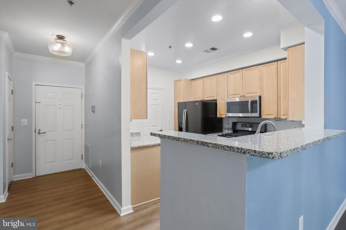 1860 STRATFORD PARK PL #202, RESTON, Virginia 20190, 2 Bedrooms Bedrooms, ,2 BathroomsBathrooms,Residential,For sale,1860 STRATFORD PARK PL #202,VAFX2234030 MLS # VAFX2234030