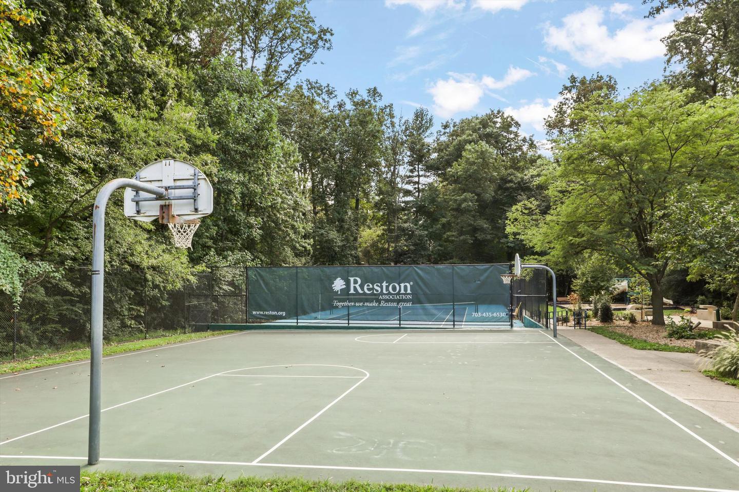 1860 STRATFORD PARK PL #202, RESTON, Virginia 20190, 2 Bedrooms Bedrooms, ,2 BathroomsBathrooms,Residential,For sale,1860 STRATFORD PARK PL #202,VAFX2234030 MLS # VAFX2234030