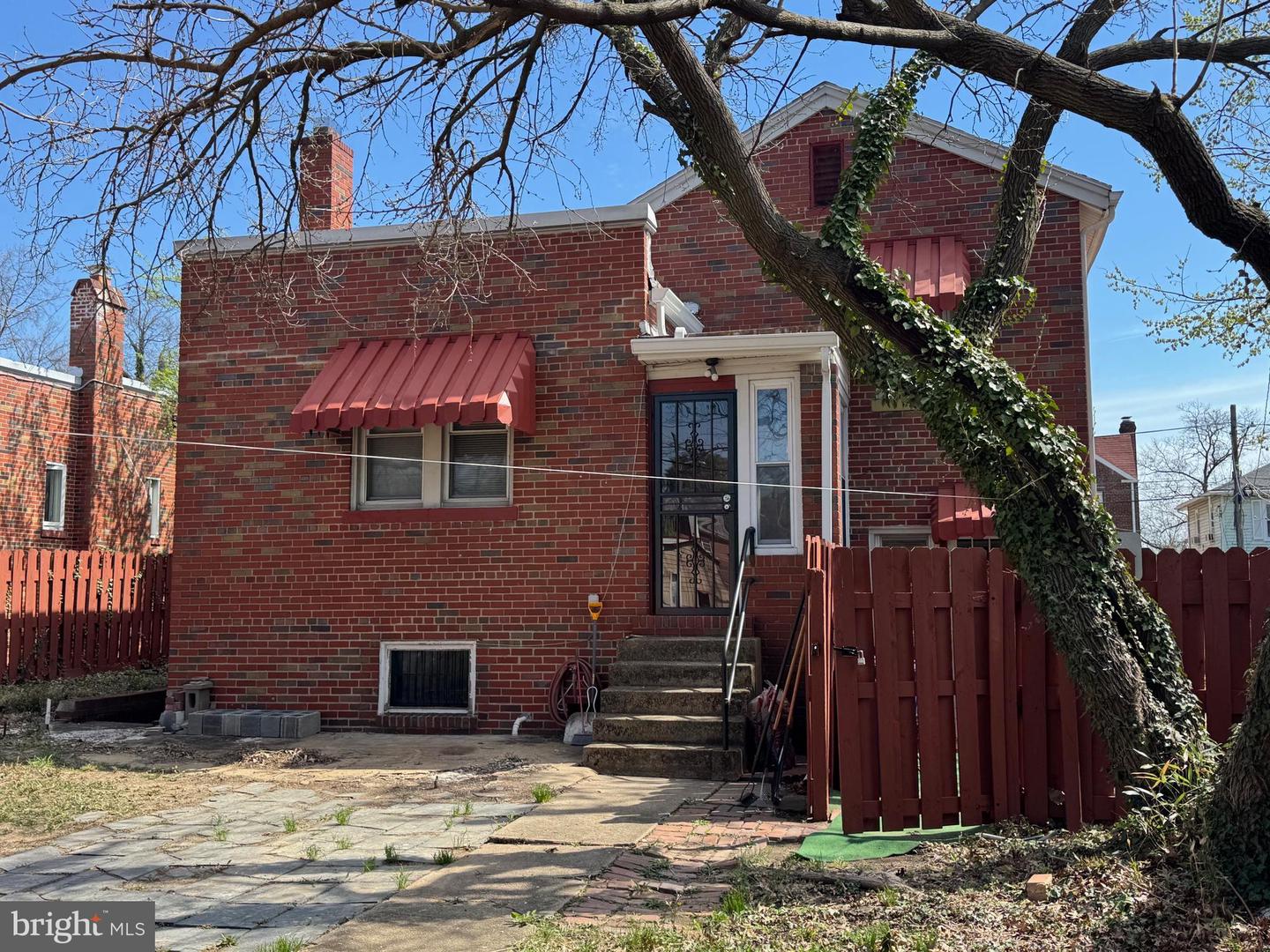 5608 1ST ST NE, WASHINGTON, District Of Columbia 20011, 3 Bedrooms Bedrooms, ,2 BathroomsBathrooms,Residential,For sale,5608 1ST ST NE,DCDC2195540 MLS # DCDC2195540