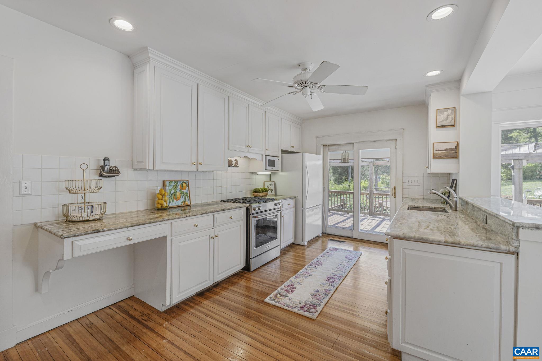525 DEBENHAM CT, CHARLOTTESVILLE, Virginia 22902, 4 Bedrooms Bedrooms, ,2 BathroomsBathrooms,Residential,525 DEBENHAM CT,663792 MLS # 663792
