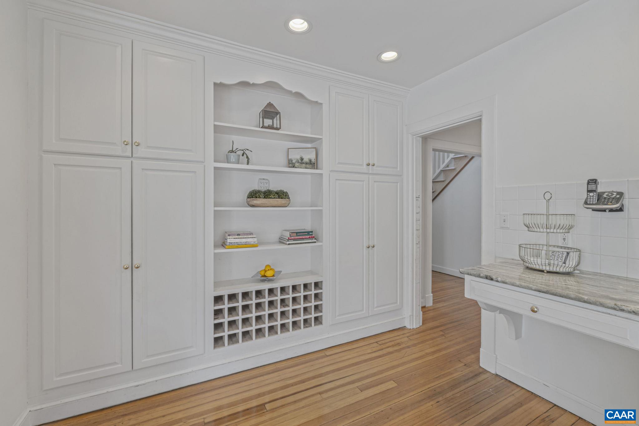 525 DEBENHAM CT, CHARLOTTESVILLE, Virginia 22902, 4 Bedrooms Bedrooms, ,2 BathroomsBathrooms,Residential,525 DEBENHAM CT,663792 MLS # 663792