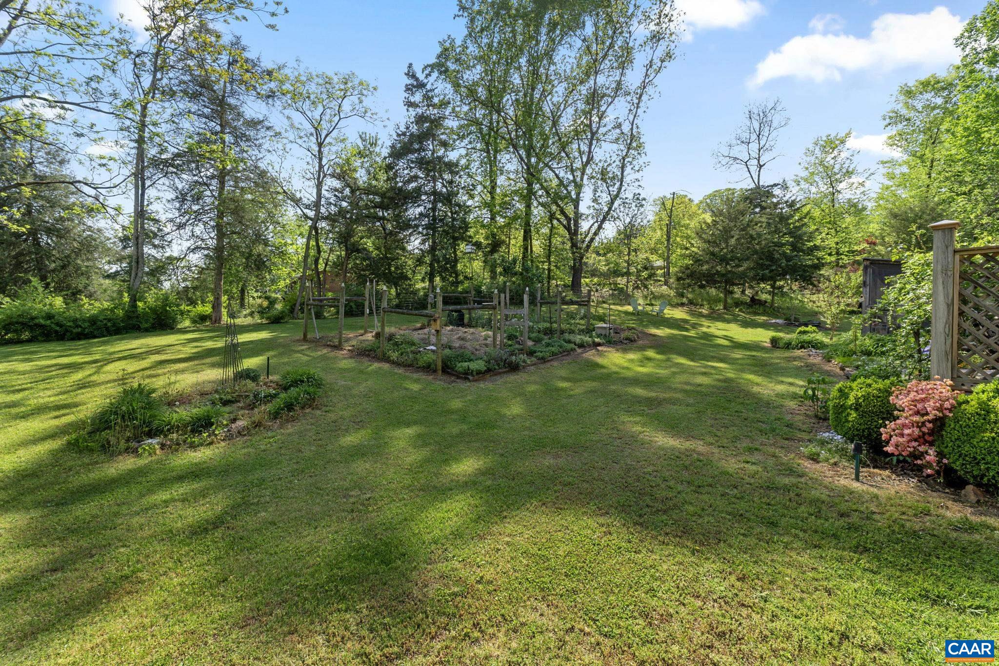 525 DEBENHAM CT, CHARLOTTESVILLE, Virginia 22902, 4 Bedrooms Bedrooms, ,2 BathroomsBathrooms,Residential,525 DEBENHAM CT,663792 MLS # 663792