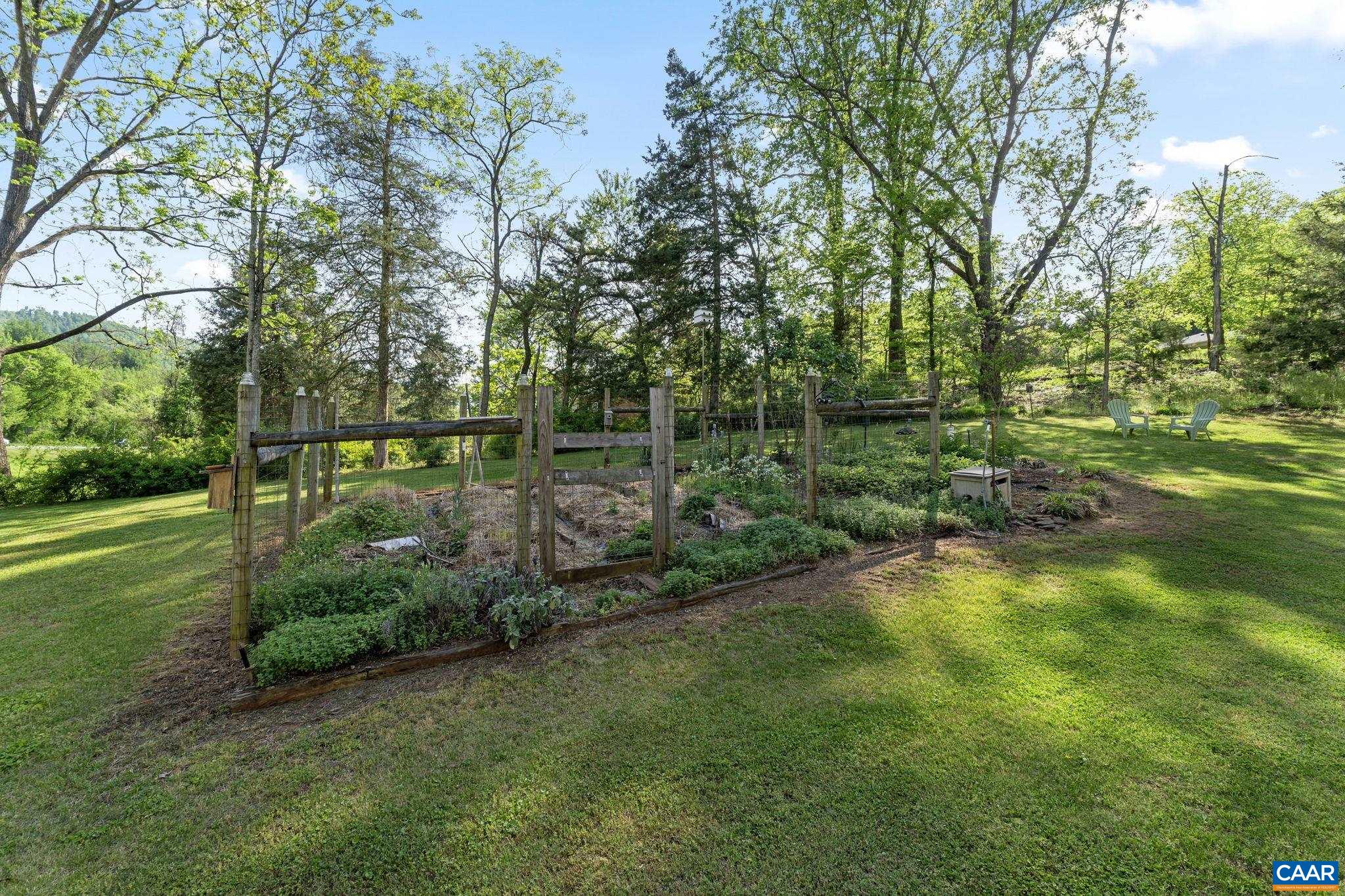 525 DEBENHAM CT, CHARLOTTESVILLE, Virginia 22902, 4 Bedrooms Bedrooms, ,2 BathroomsBathrooms,Residential,525 DEBENHAM CT,663792 MLS # 663792