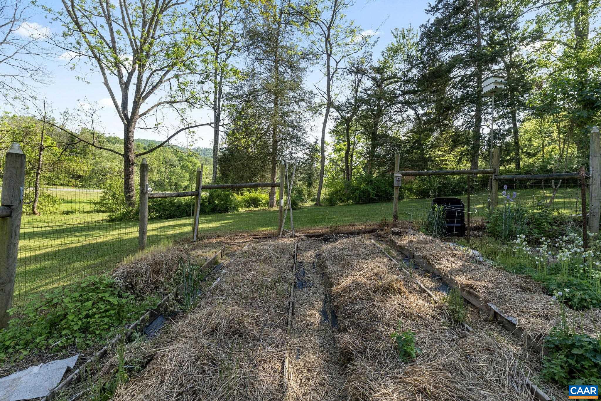 525 DEBENHAM CT, CHARLOTTESVILLE, Virginia 22902, 4 Bedrooms Bedrooms, ,2 BathroomsBathrooms,Residential,525 DEBENHAM CT,663792 MLS # 663792