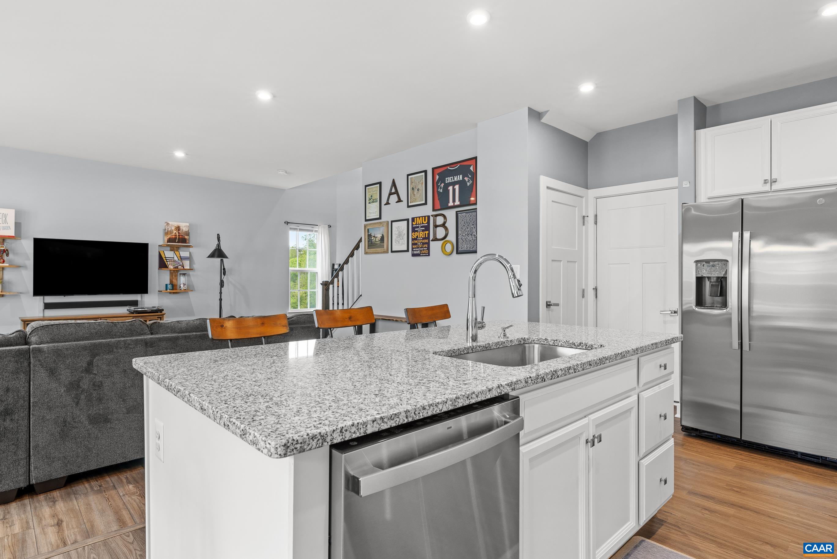 4286 SUNSET DR, CHARLOTTESVILLE, Virginia 22911, 3 Bedrooms Bedrooms, ,2 BathroomsBathrooms,Residential,4286 SUNSET DR,664112 MLS # 664112