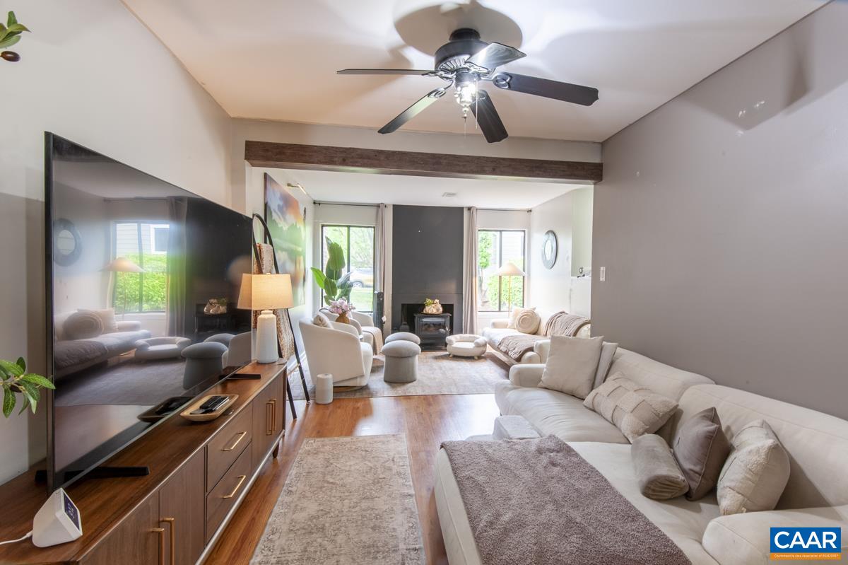 1048 CHESHIRE CT, CHARLOTTESVILLE, Virginia 22901, 3 Bedrooms Bedrooms, ,2 BathroomsBathrooms,Residential,1048 CHESHIRE CT,664122 MLS # 664122