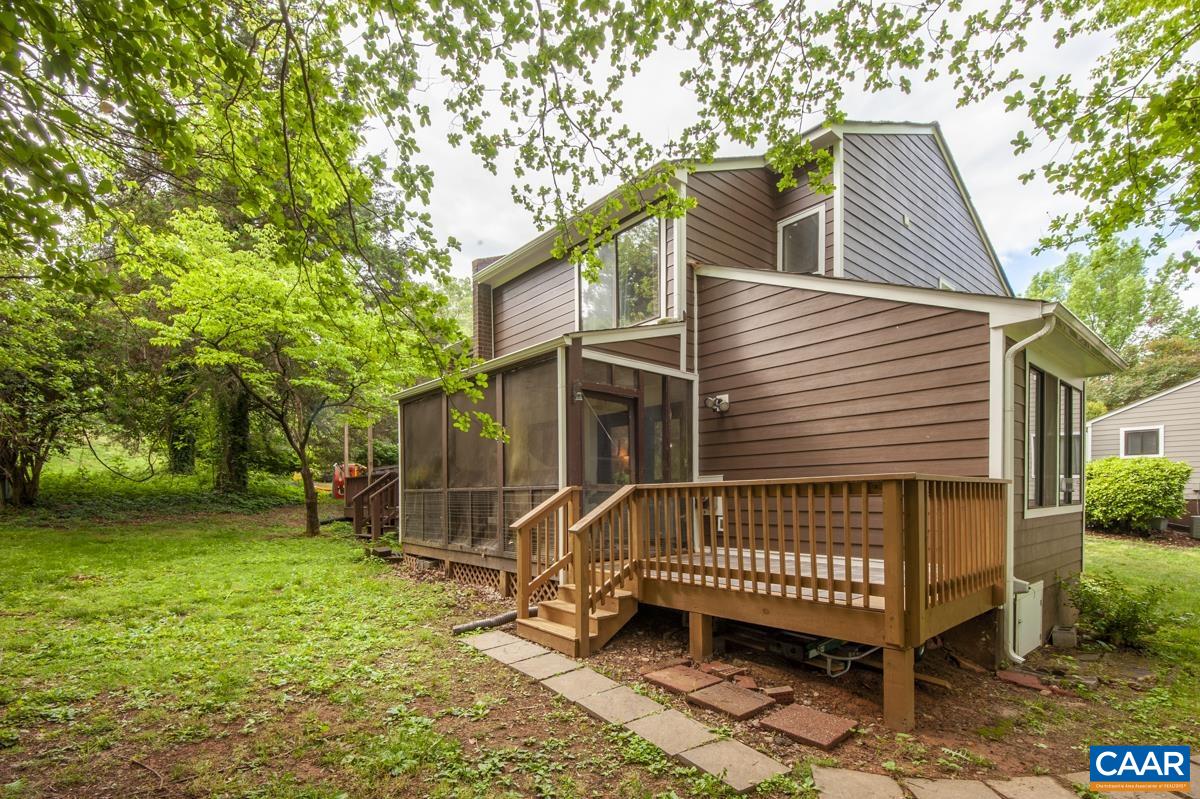 1048 CHESHIRE CT, CHARLOTTESVILLE, Virginia 22901, 3 Bedrooms Bedrooms, ,2 BathroomsBathrooms,Residential,1048 CHESHIRE CT,664122 MLS # 664122