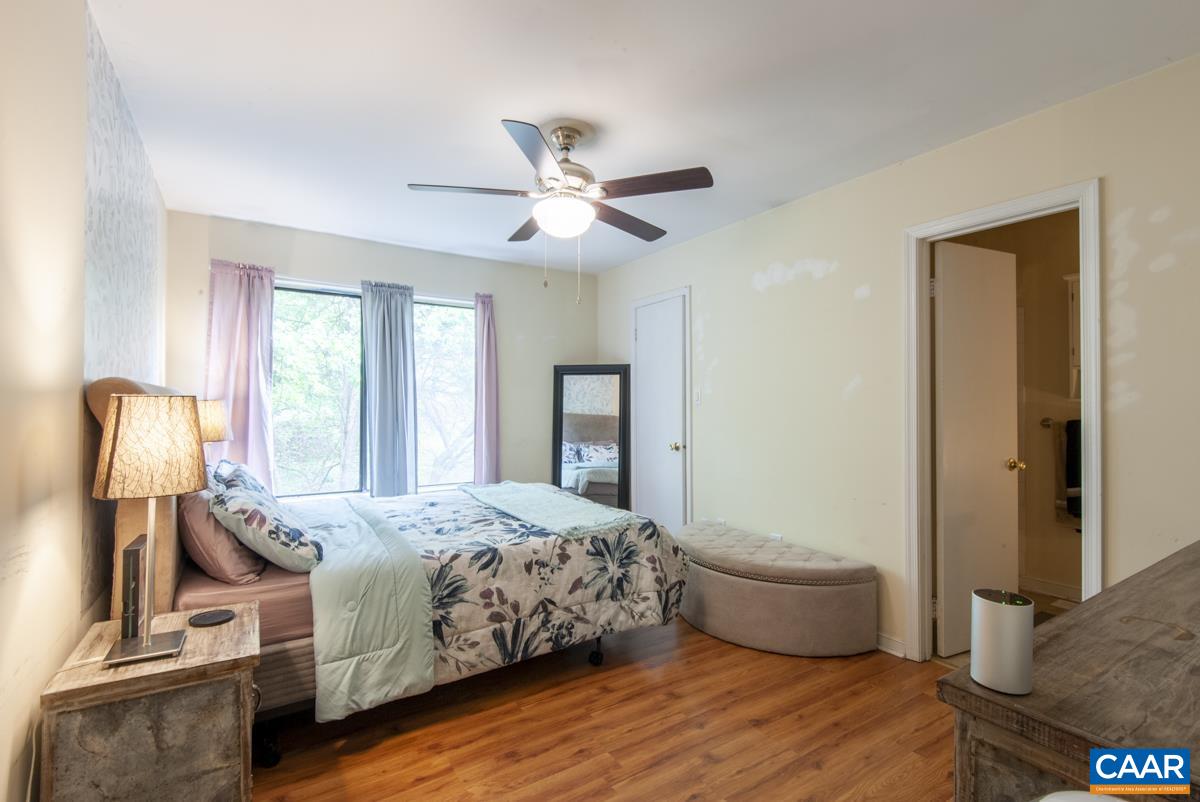1048 CHESHIRE CT, CHARLOTTESVILLE, Virginia 22901, 3 Bedrooms Bedrooms, ,2 BathroomsBathrooms,Residential,1048 CHESHIRE CT,664122 MLS # 664122