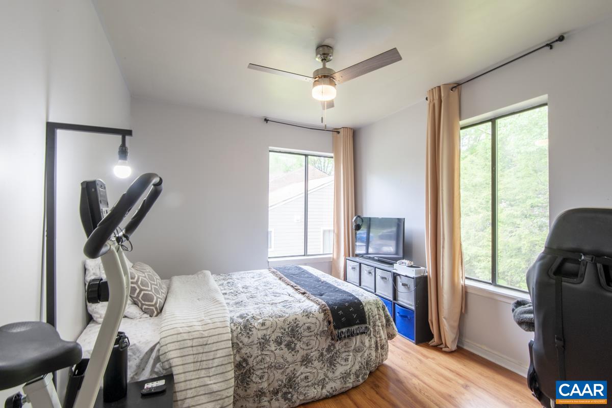 1048 CHESHIRE CT, CHARLOTTESVILLE, Virginia 22901, 3 Bedrooms Bedrooms, ,2 BathroomsBathrooms,Residential,1048 CHESHIRE CT,664122 MLS # 664122