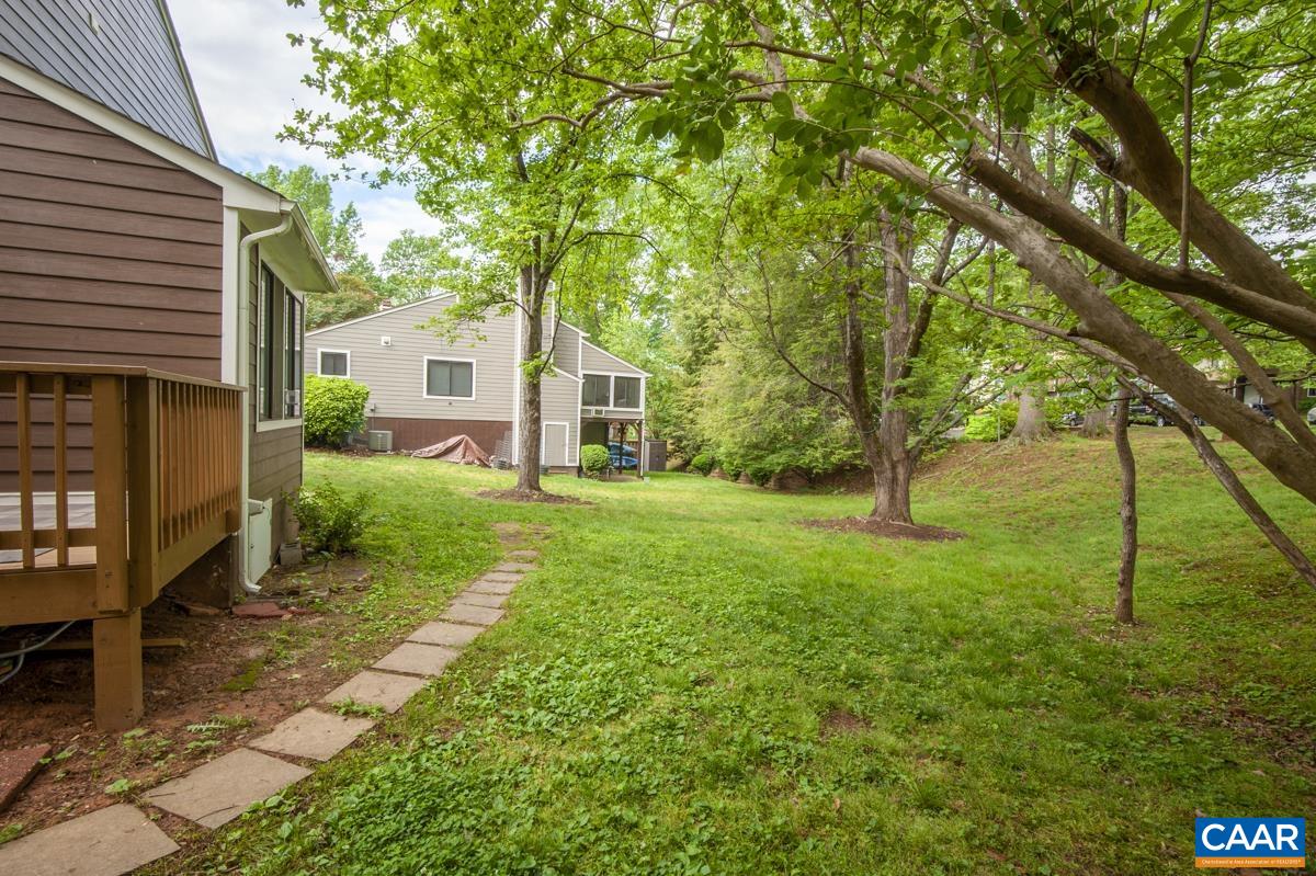 1048 CHESHIRE CT, CHARLOTTESVILLE, Virginia 22901, 3 Bedrooms Bedrooms, ,2 BathroomsBathrooms,Residential,1048 CHESHIRE CT,664122 MLS # 664122