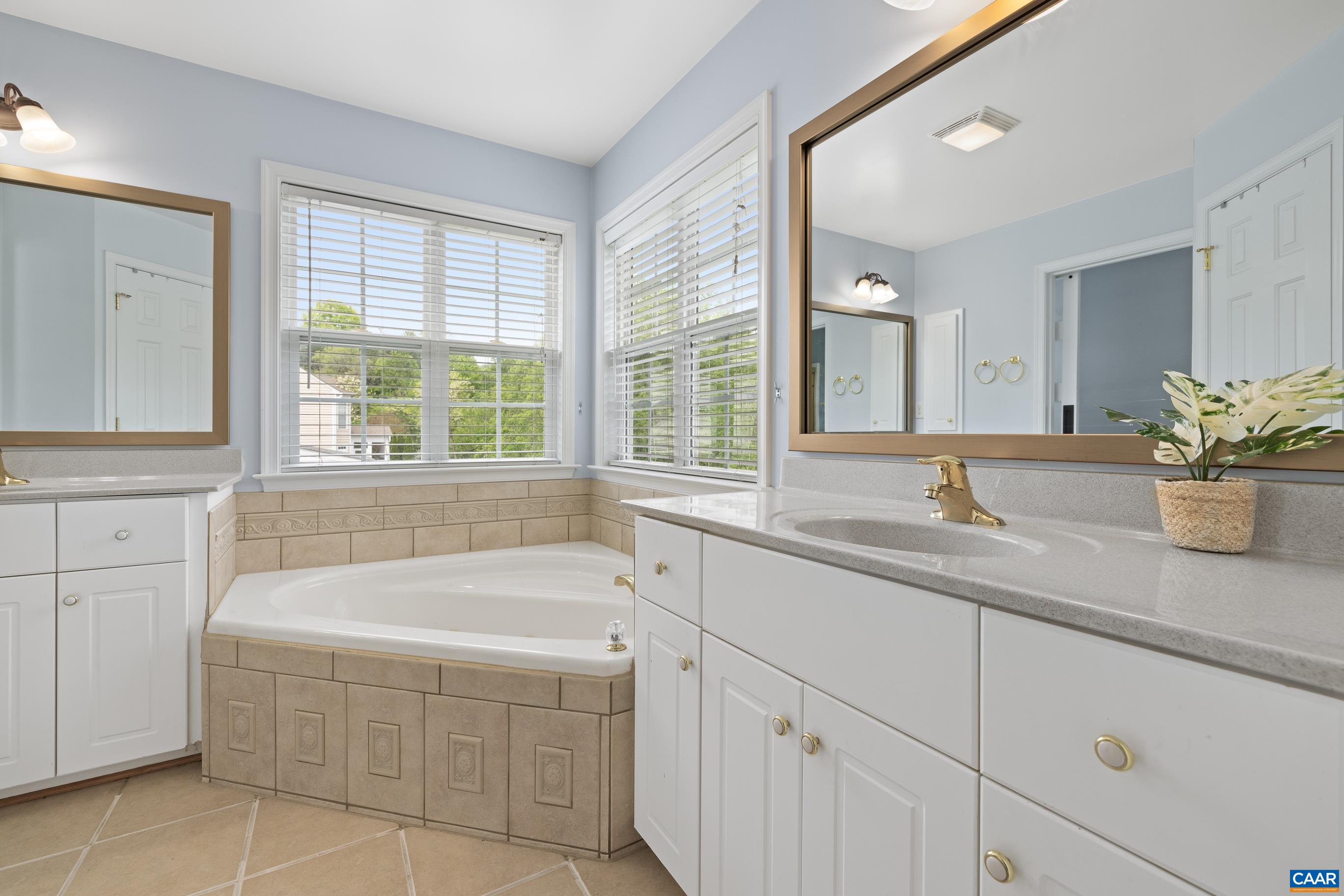 382 GRAYROCK DR, CROZET, Virginia 22932, 5 Bedrooms Bedrooms, ,3 BathroomsBathrooms,Residential,382 GRAYROCK DR,664155 MLS # 664155