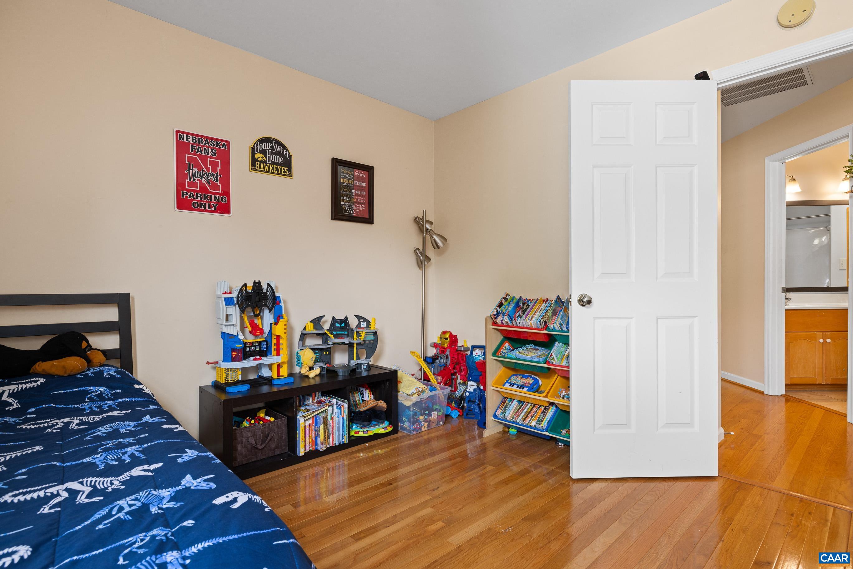 382 GRAYROCK DR, CROZET, Virginia 22932, 5 Bedrooms Bedrooms, ,3 BathroomsBathrooms,Residential,382 GRAYROCK DR,664155 MLS # 664155