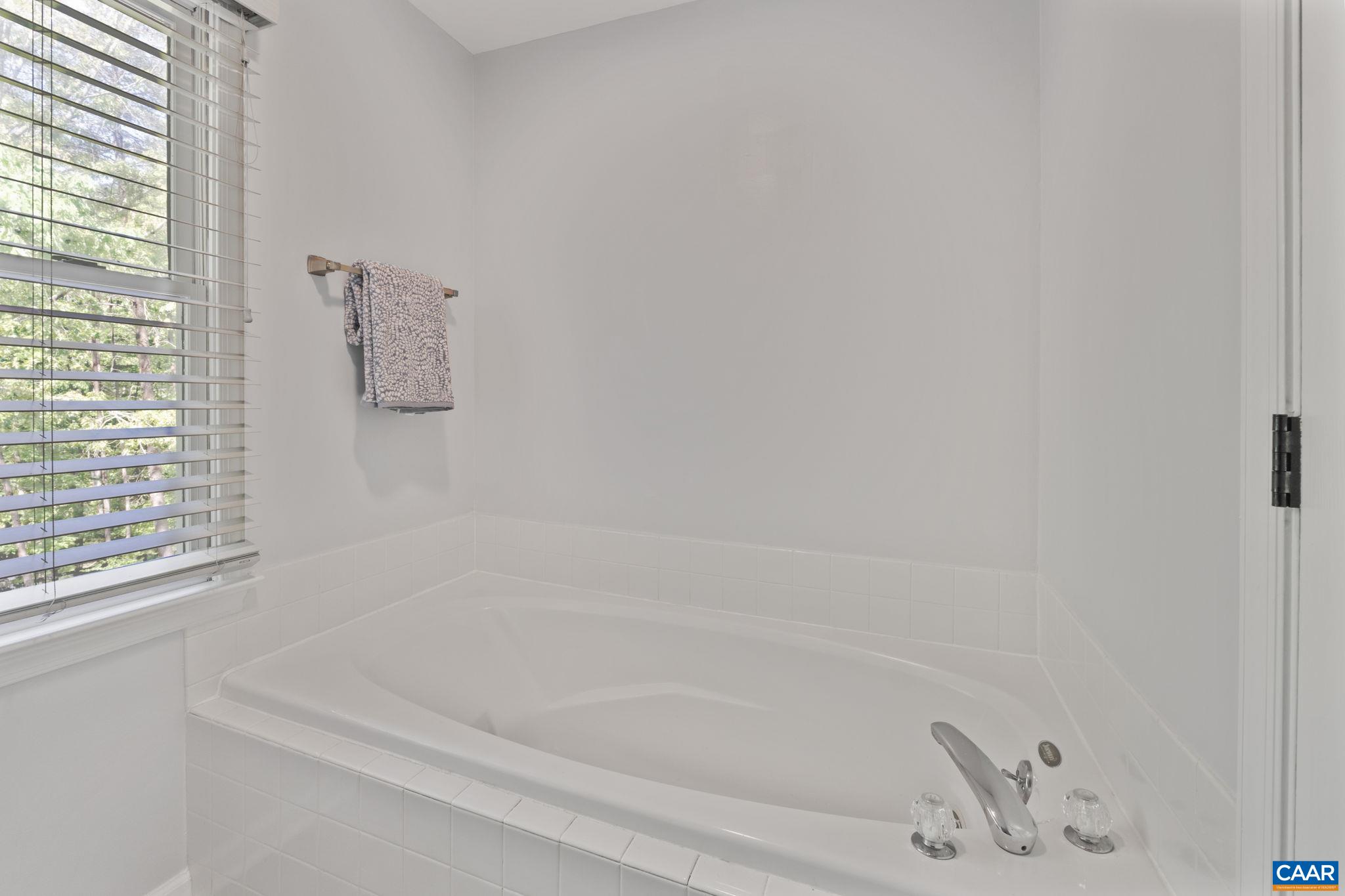 2075 PIPER WAY, KESWICK, Virginia 22947, 4 Bedrooms Bedrooms, ,3 BathroomsBathrooms,Residential,2075 PIPER WAY,664208 MLS # 664208