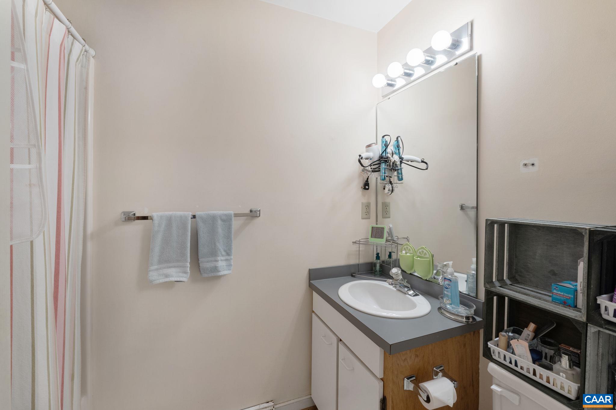 1236 CLIFDEN GREENE, CHARLOTTESVILLE, Virginia 22902, 2 Bedrooms Bedrooms, ,2 BathroomsBathrooms,Residential,1236 CLIFDEN GREENE,664259 MLS # 664259